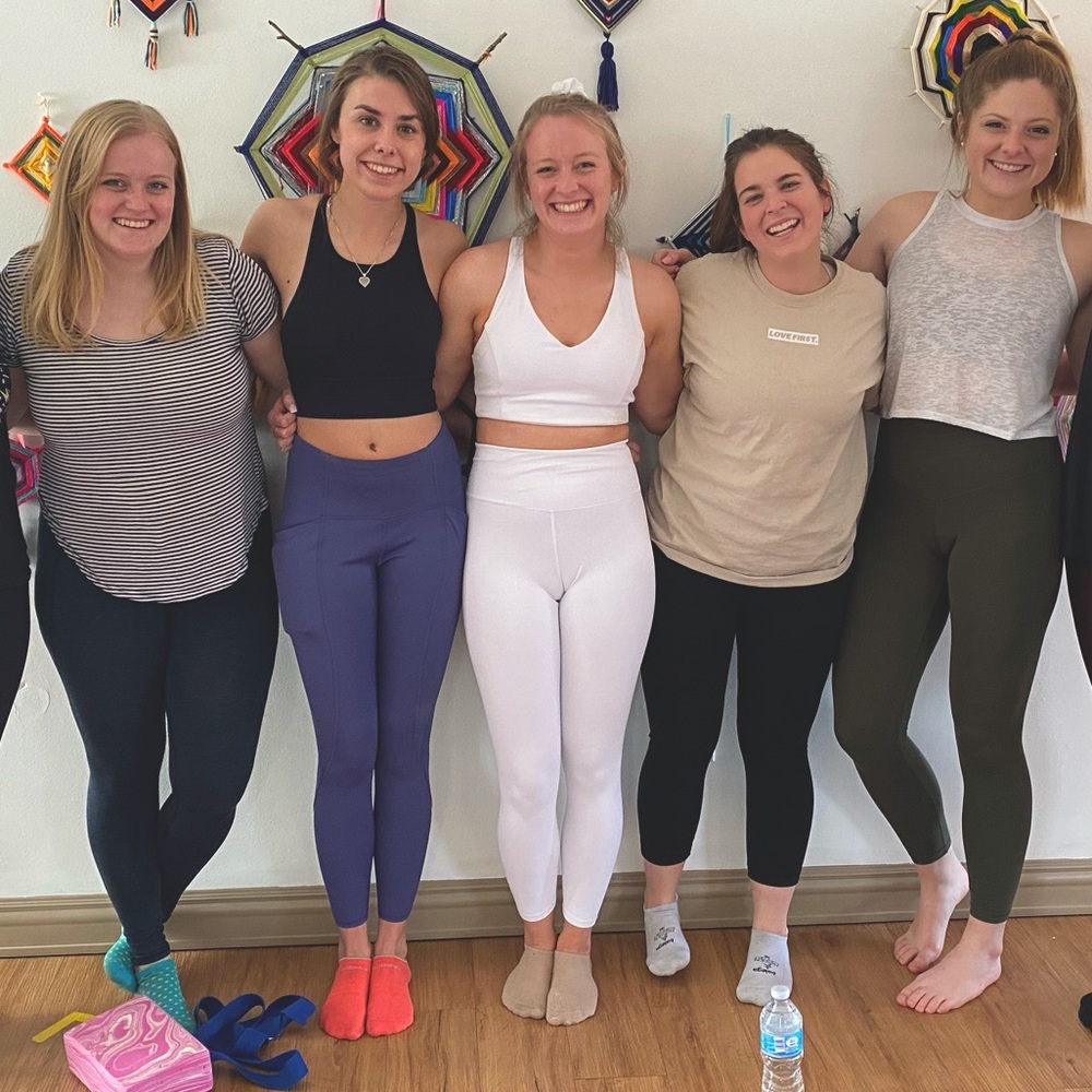 White Fabletics Leggings S